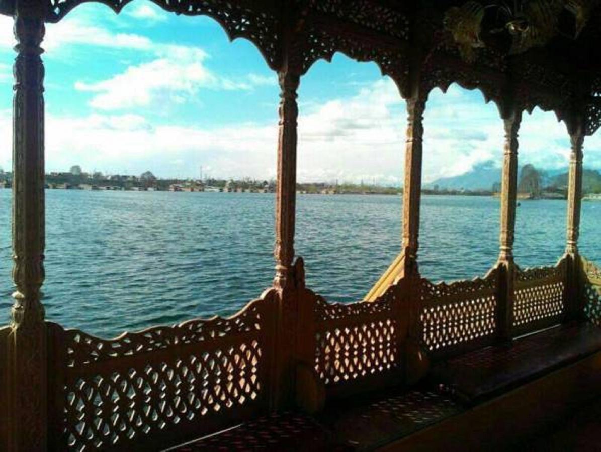 New Jersey Houseboats Hotel Nagin Bagh Buitenkant foto